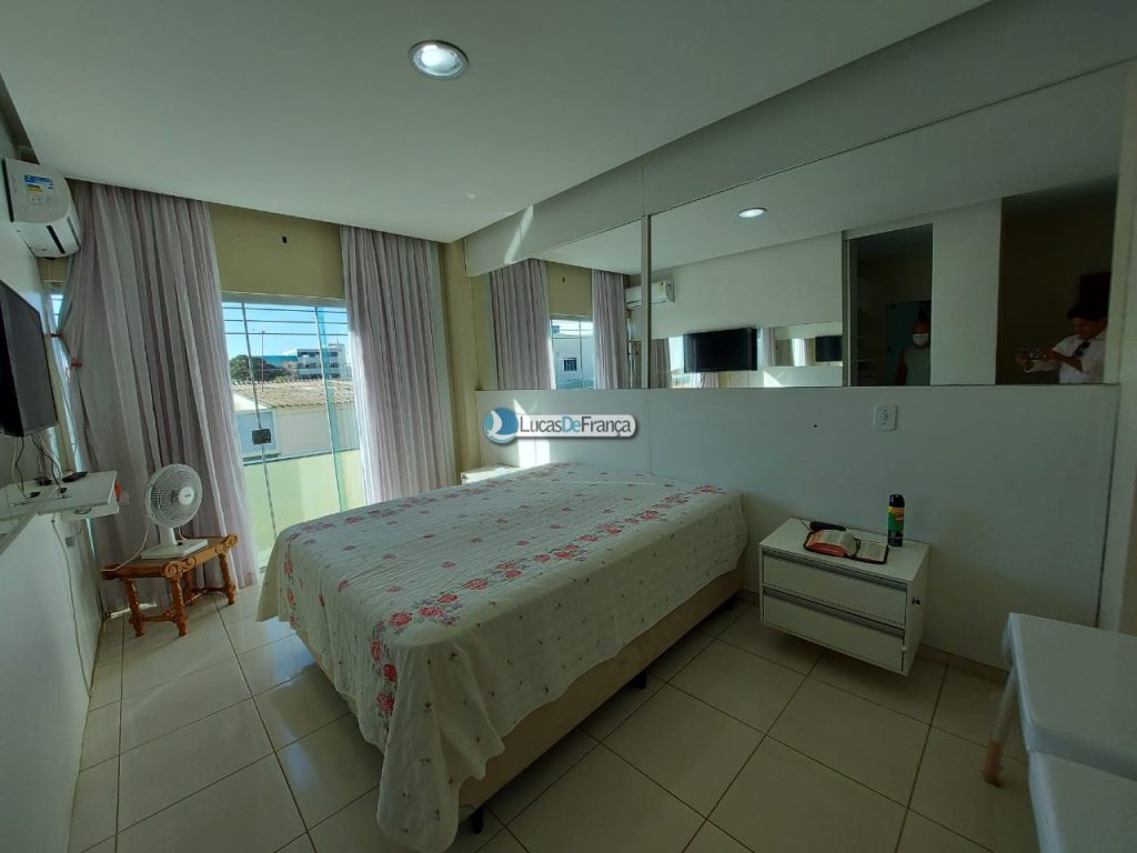 3b7dfa44-0dc9-402a-acf2-26b542f8ef35