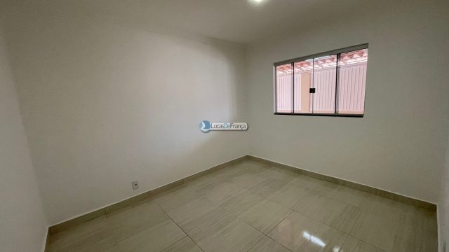 Casa no Jardim Roriz Qd. 05 Conjunto H