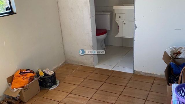 CASA EM SOBRADINHO-DF NA QUADRA 11