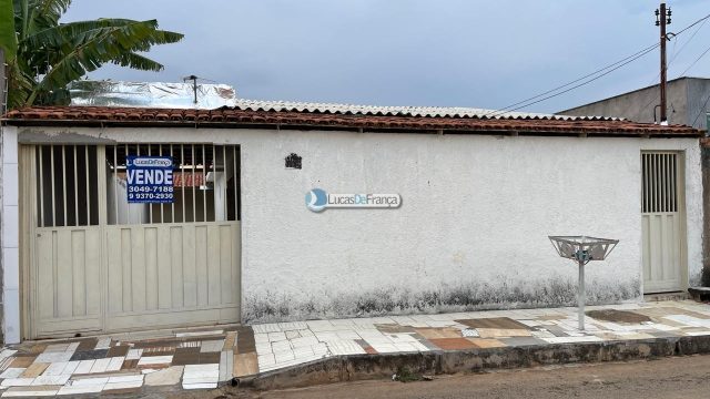 Casa no Arapoangas próximo ao Mercado Esteves