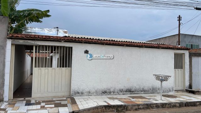 Casa no Arapoangas próximo ao Mercado Esteves