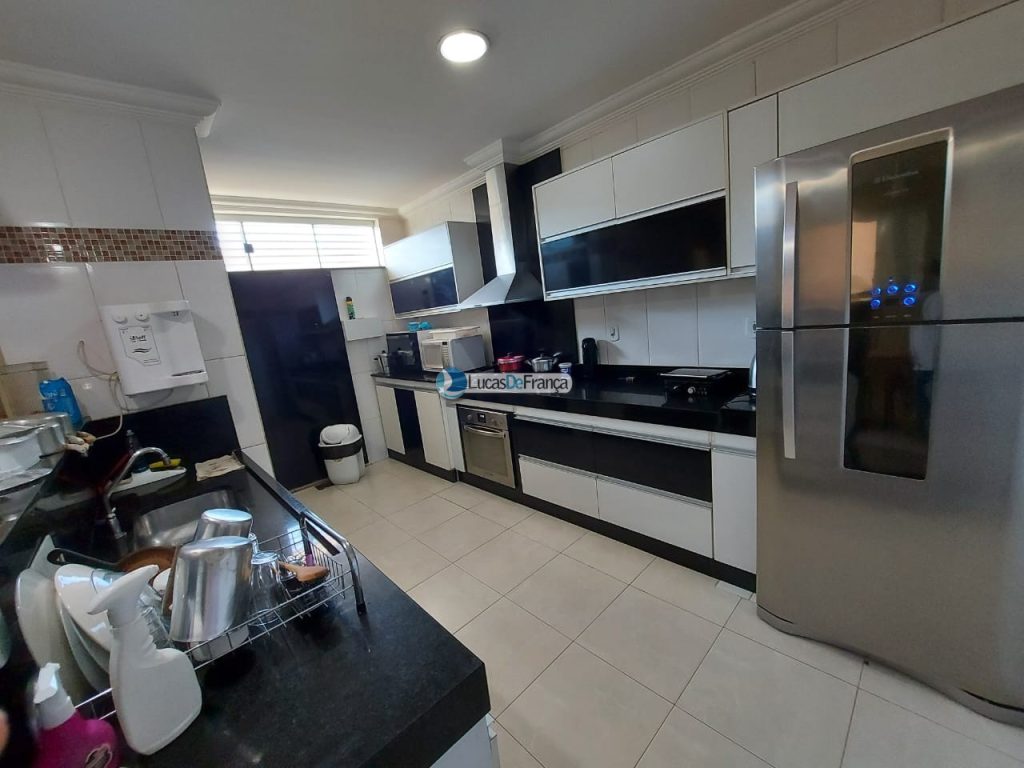 ddee6798-c713-46d9-8223-6bb7539f56f8