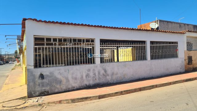 Lote no Arapoangas de esquina comercial