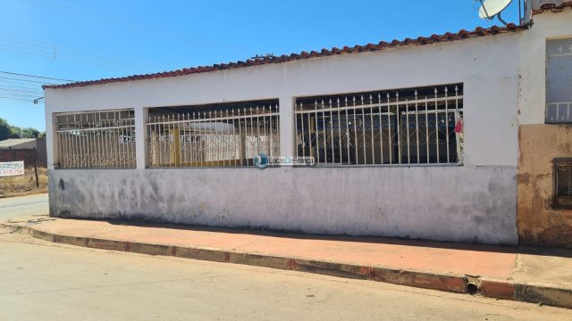 Lote no Arapoangas de esquina comercial