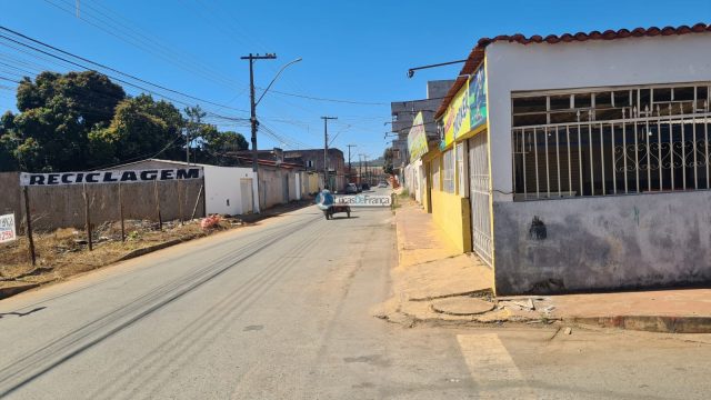 Lote no Arapoangas de esquina comercial