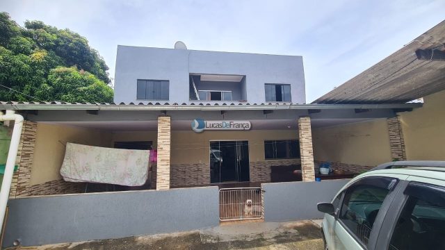 SOBRADO NA QUADRA 08 CONJUNTO F NO ARAPOANGAS ÓTIMA