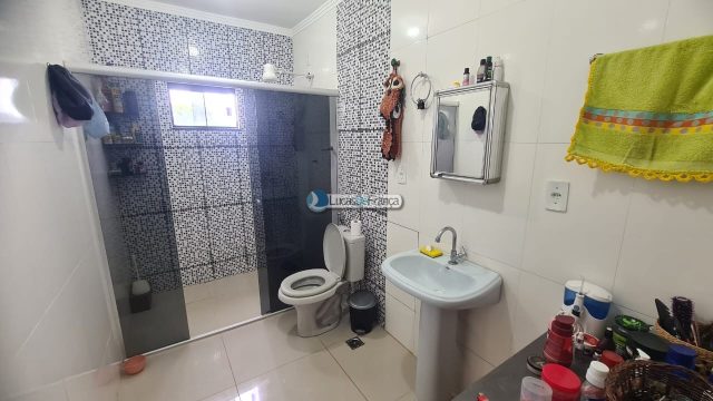 SOBRADO NA QUADRA 08 CONJUNTO F NO ARAPOANGAS ÓTIMA