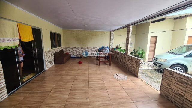 SOBRADO NA QUADRA 08 CONJUNTO F NO ARAPOANGAS ÓTIMA