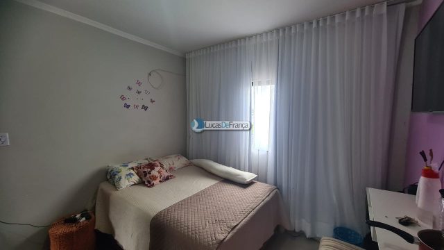 SOBRADO NA QUADRA 08 CONJUNTO F NO ARAPOANGAS ÓTIMA