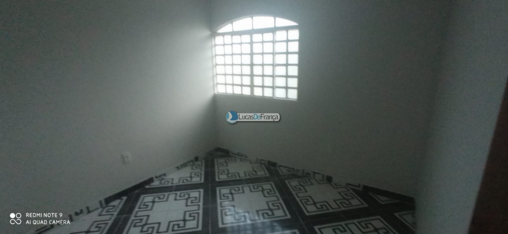 Sobrado na quadra 03 conjunto 2 do Jardim Roriz (12)