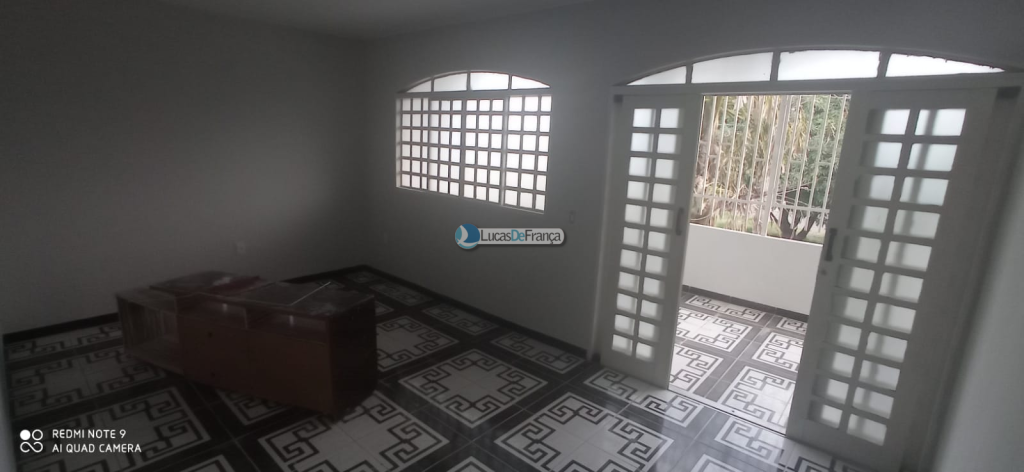 Sobrado na quadra 03 conjunto 2 do Jardim Roriz (2)