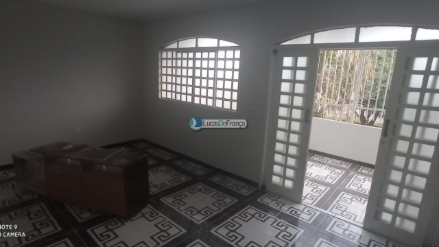 Sobrado na Quadra 3 Conjunto 2 no Jardim Roriz