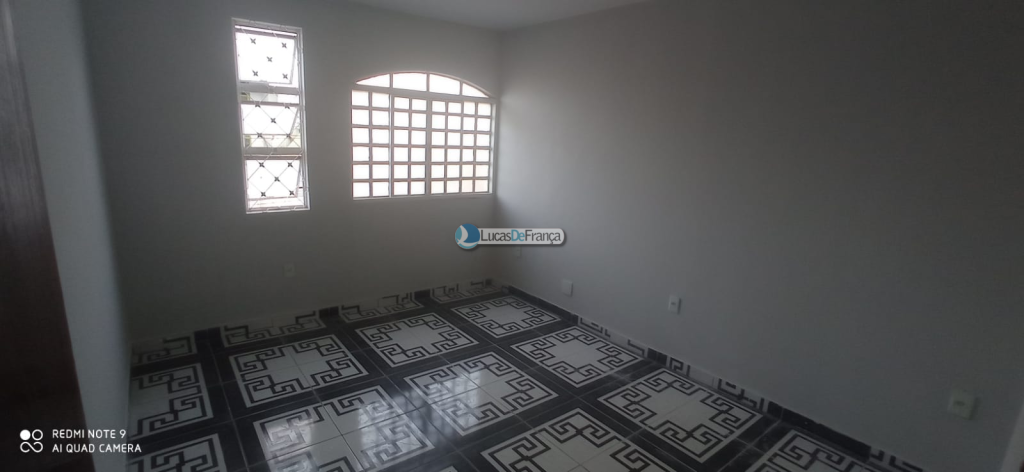 Sobrado na quadra 03 conjunto 2 do Jardim Roriz (5)