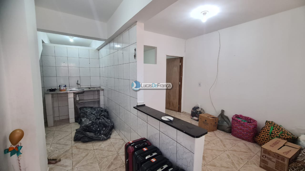 Apartamento e kit entre quadras 3 e 4 da V. Buritis (13)