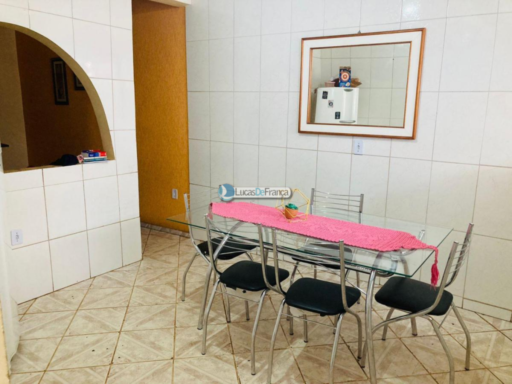 Apartamento e kit entre quadras 3 e 4 da V. Buritis (4)