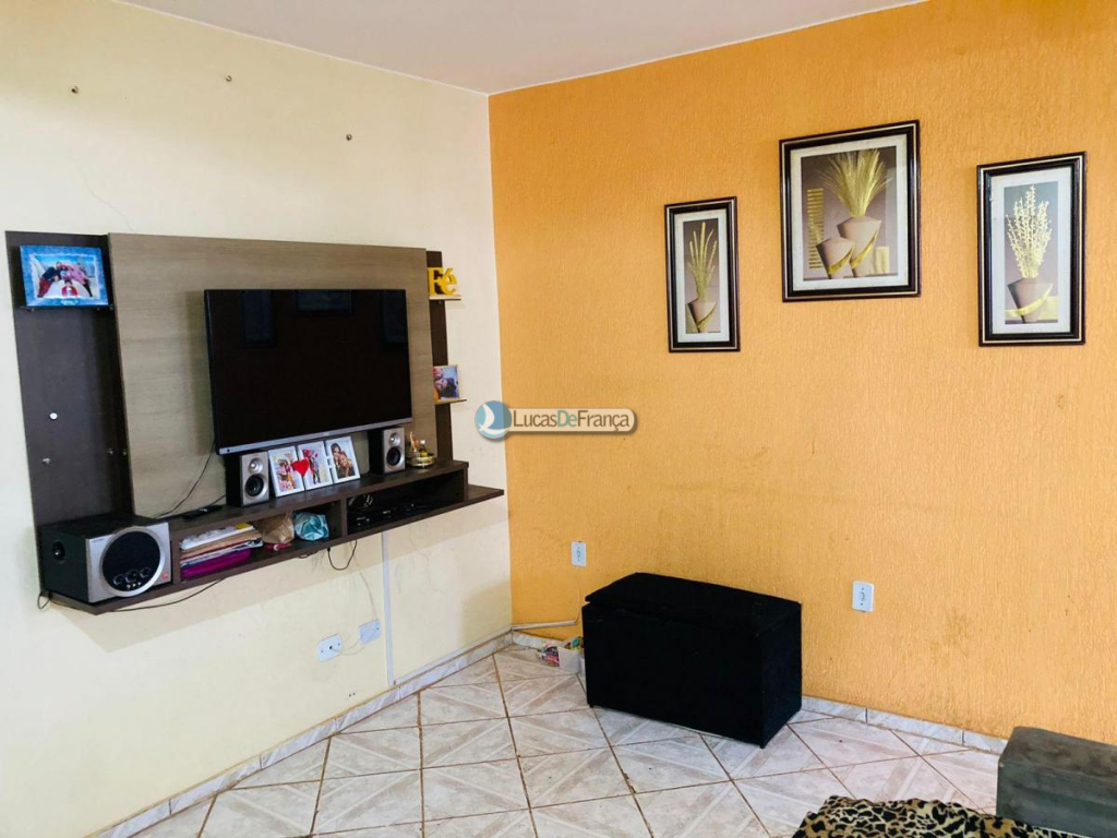 Apartamento e kit entre quadras 3 e 4 da V. Buritis (5)