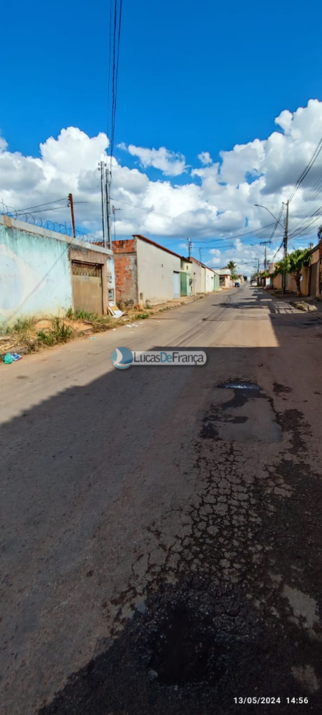 Casa no Arapoangas próximo à igreja católica (2)