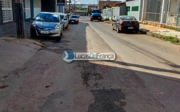 Casa no Arapoangas próximo à igreja católica