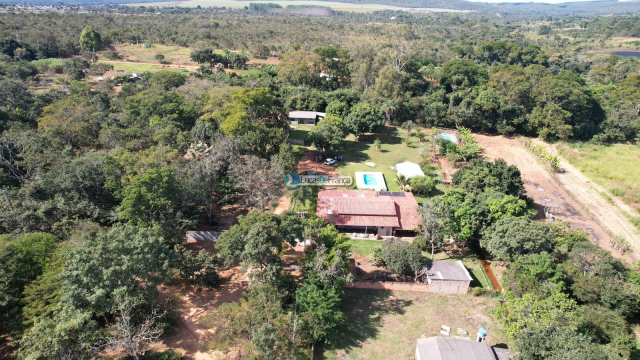 Chácara de 2.6 hectares a 900 m do asfalto e a 6 km do centro de Planaltina-DF