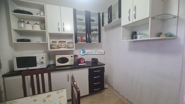 IMÓVEL COM LAJE E UMA KIT NOS FUNDOS NA QUADRA 01 CONJUNTO E NA VILA BURITIS