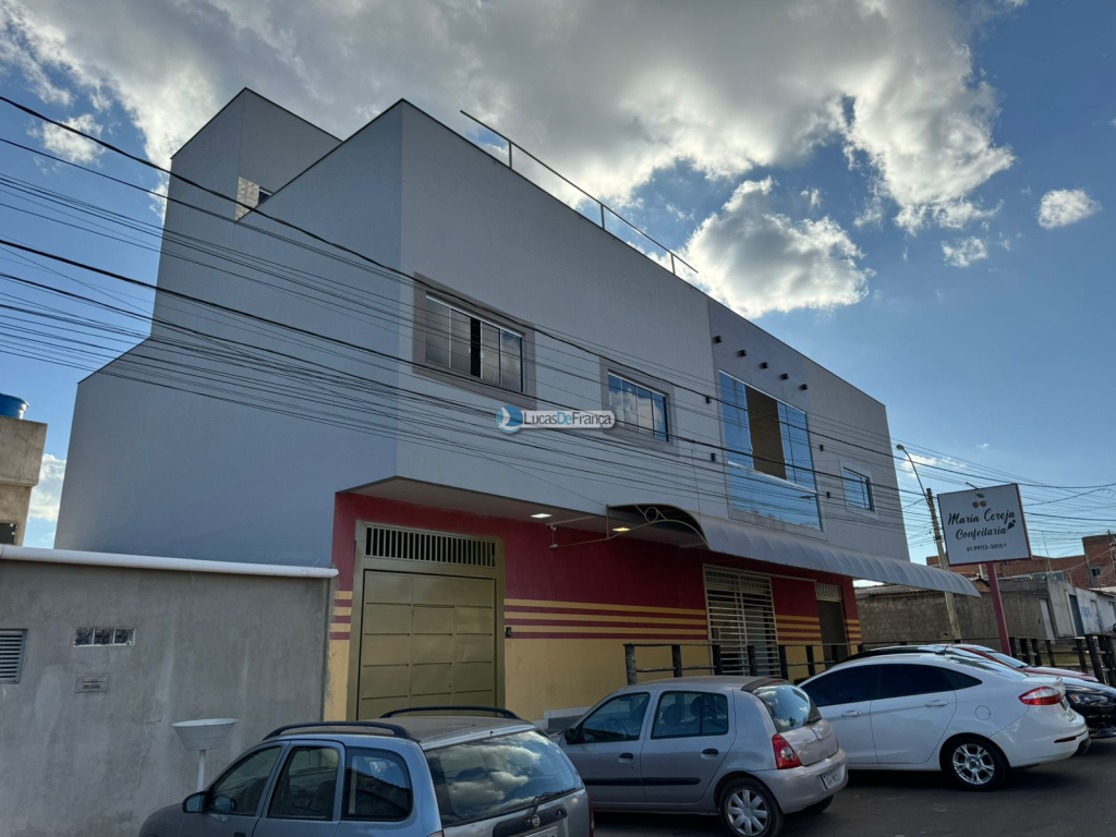 Prédio comercial residencial na qd. 18 do Buritis IV (19)