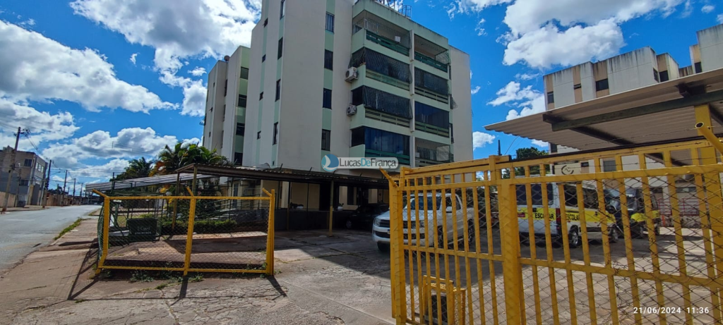 Apartamento na Qd 01 da Vila Buritis bloco M (12)