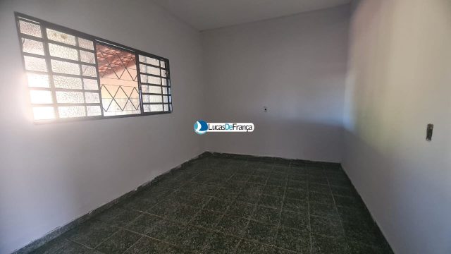 CASA COM LAJE NO ARAPOANGAS