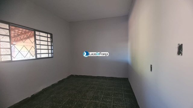 CASA COM LAJE NO ARAPOANGAS