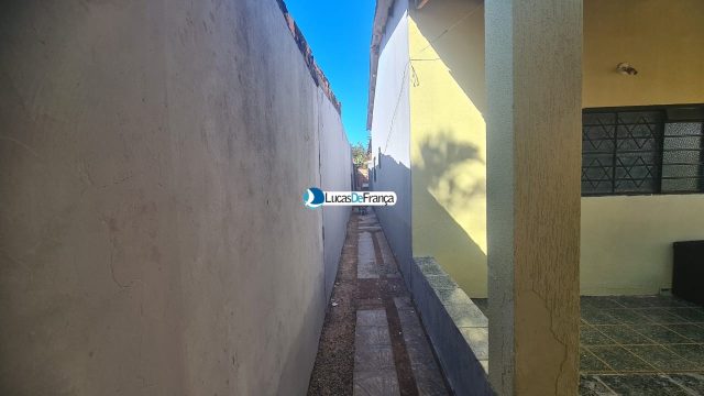 CASA COM LAJE NO ARAPOANGAS