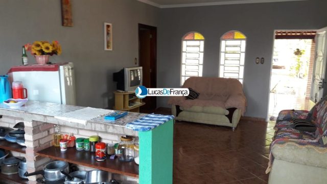 Casa de veraneio próximo à cachoeira do Itiquira