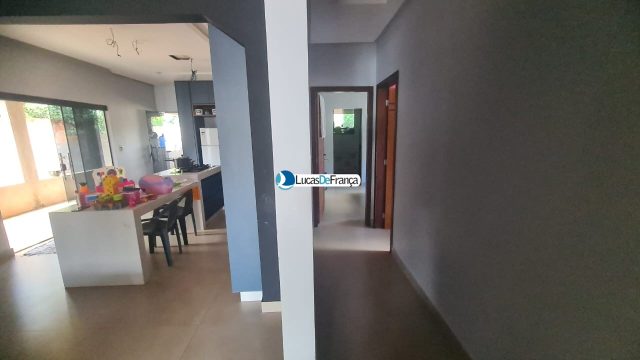 CASA COM ÁREA DE 1.800M² NO CONDOMÍNIO NÚCLEO RURAL SARANDI