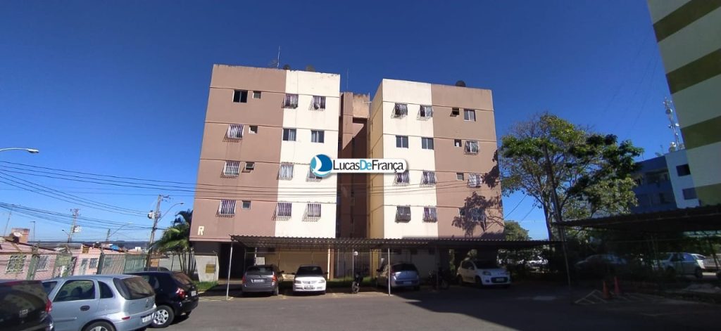 Apartamento reformado no 3º andar na quadra 02 (10)