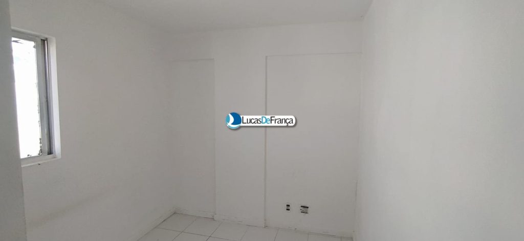 Apartamento reformado no 3º andar na quadra 02 (11)