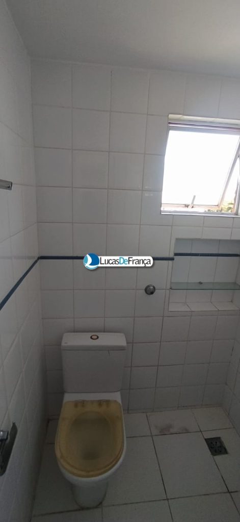 Apartamento reformado no 3º andar na quadra 02 (2)