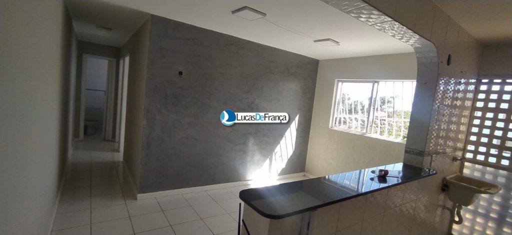 Apartamento reformado no 3º andar na quadra 02 (3)