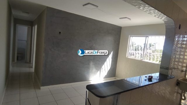 LINDO APARTAMENTO TODO REFORMADO NO 3° ANDAR NA QUADRA 02 BLOCO R