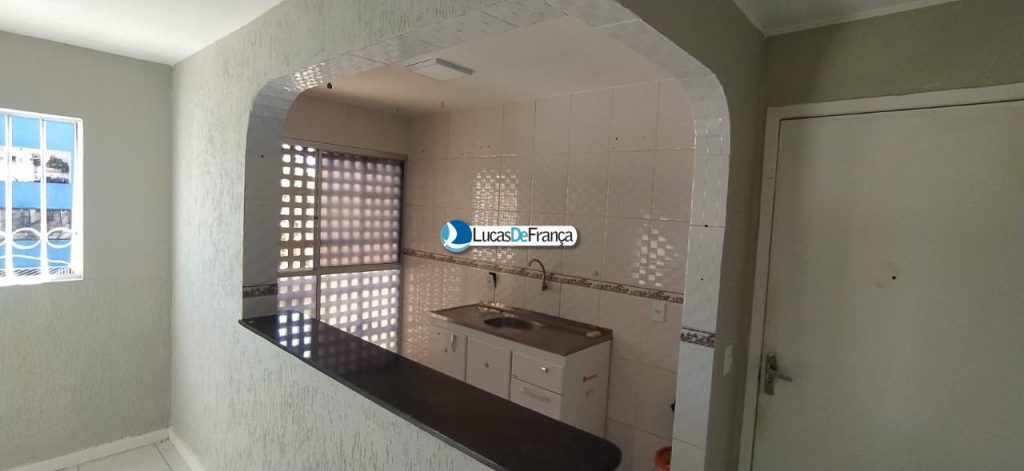 Apartamento reformado no 3º andar na quadra 02 (7)