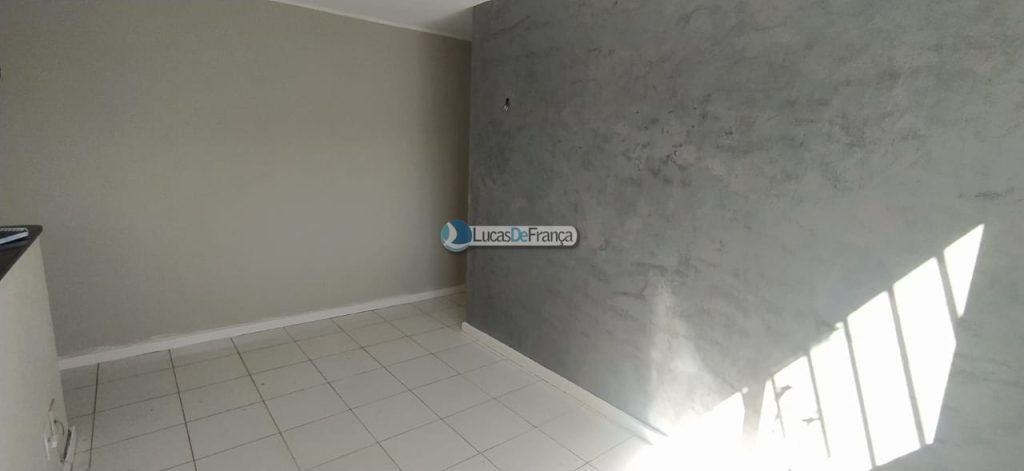 Apartamento todo reformado no 3º andar quadra 02 (12)