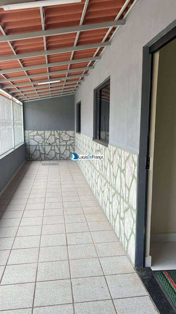 Casa completamente reformada na Vila Buritis (2)