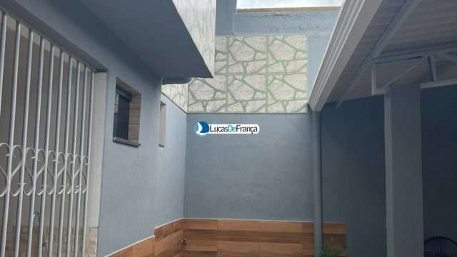 Casa completamente reformada na Vila Buritis