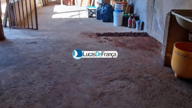 Casa na quadra 01 do Arapoangas (Próximo ao mercado Esteves )