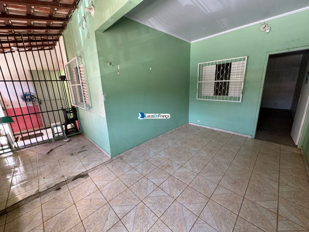 Lote com duas casas na Vila de Fátima (11)