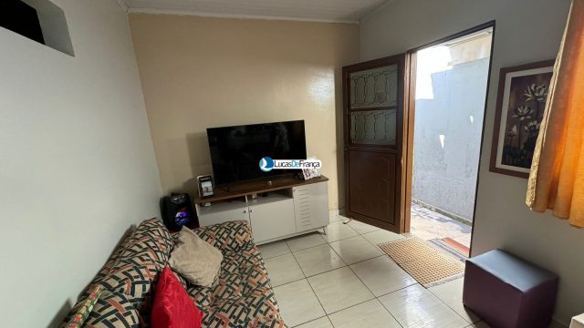 Lote com duas casas na Vila de Fátima