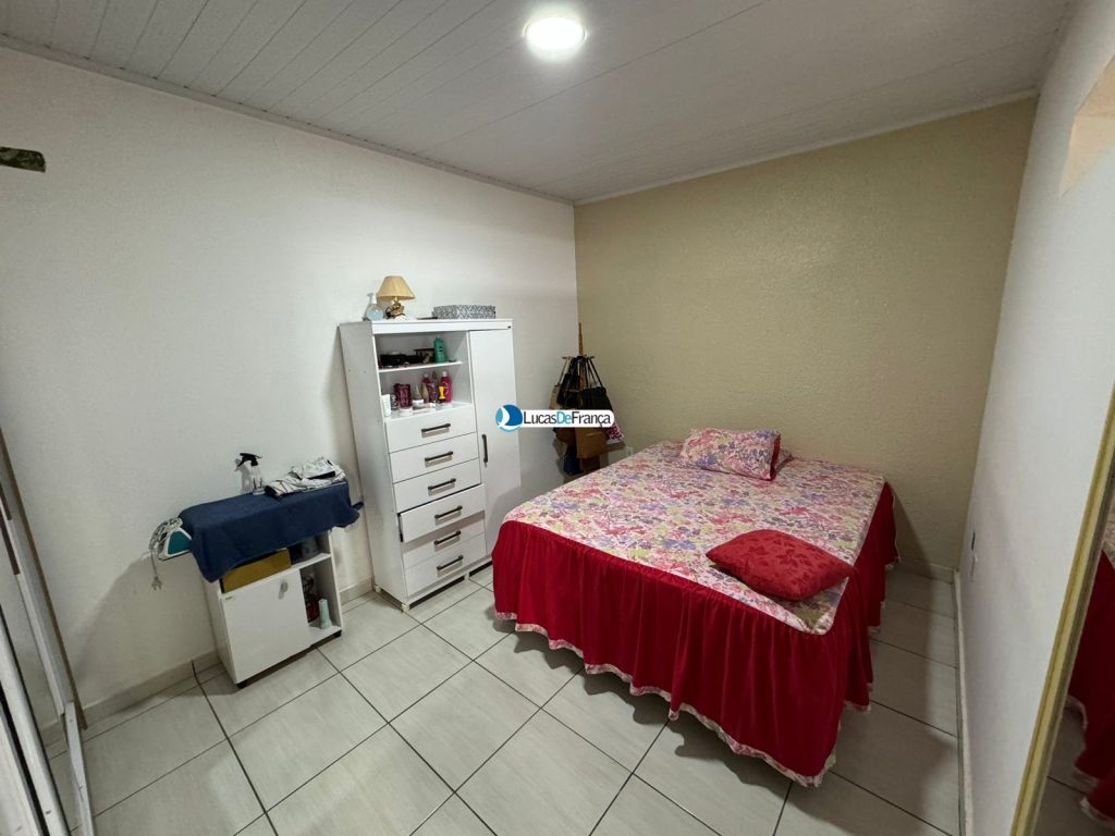 Lote com duas casas na Vila de Fátima (8)