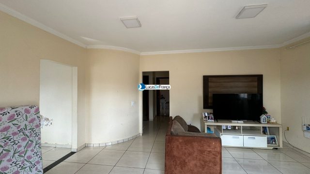 02 casas em um lote de 1.000m² – Arapoangas