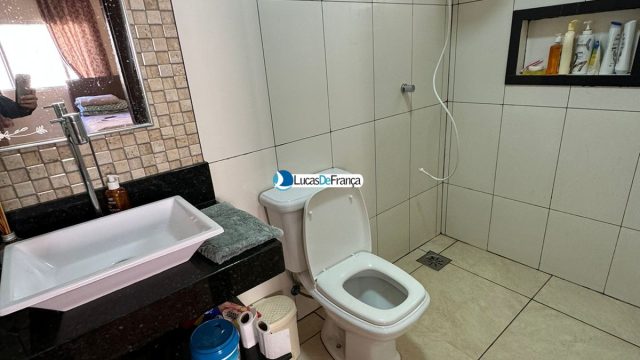 02 casas em um lote de 1.000m² – Arapoangas