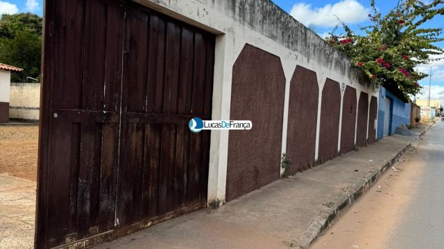 02 casas em um lote de 1.000m² – Arapoangas