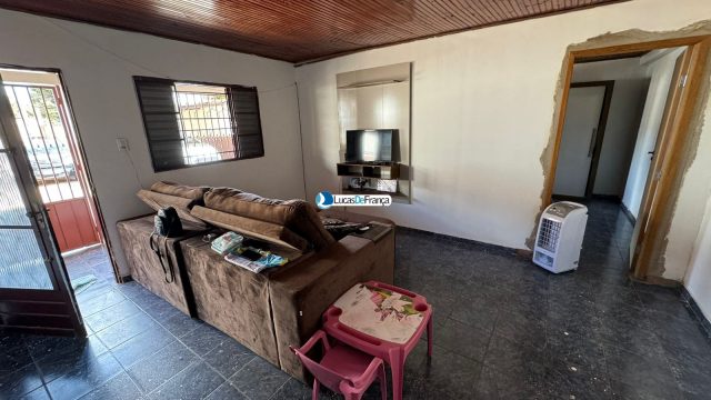 02 casas em um lote de 1.000m² – Arapoangas