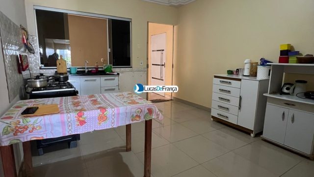 Apartamento GIGANTE de 190m2.