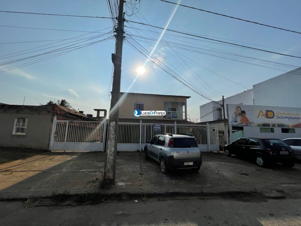 Casa no Setor Tradicional Avenida Gomes Rabelo (1)